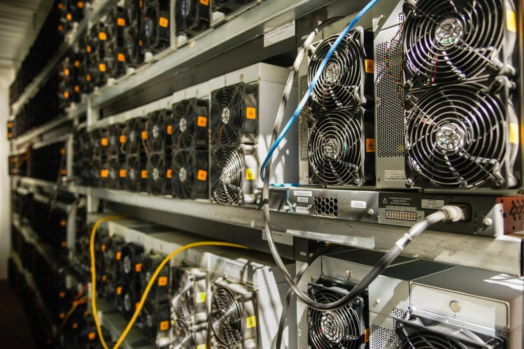 Bitcoin Miners Offload $14 Billion BTC