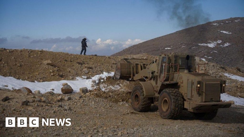 Israel army prepares to stay on Mt Hermon for winter