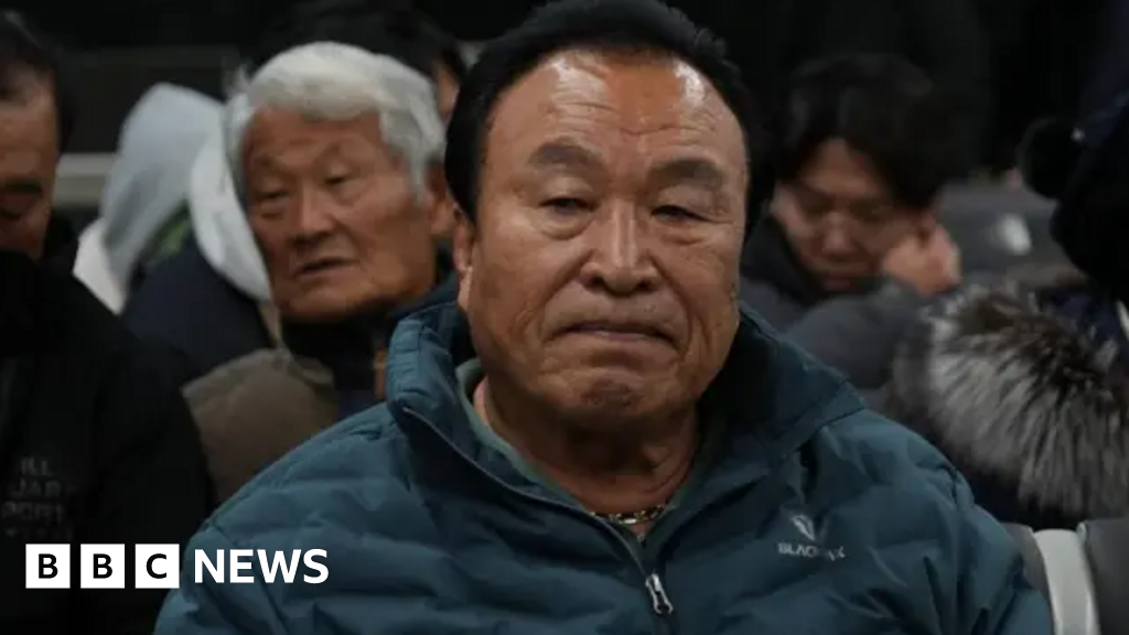 Families mourn after S Korea plane crash