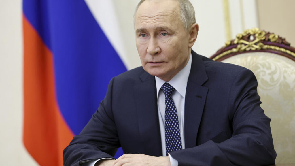 Putin apologises to Azerbaijani president for 'tragic' plane crash