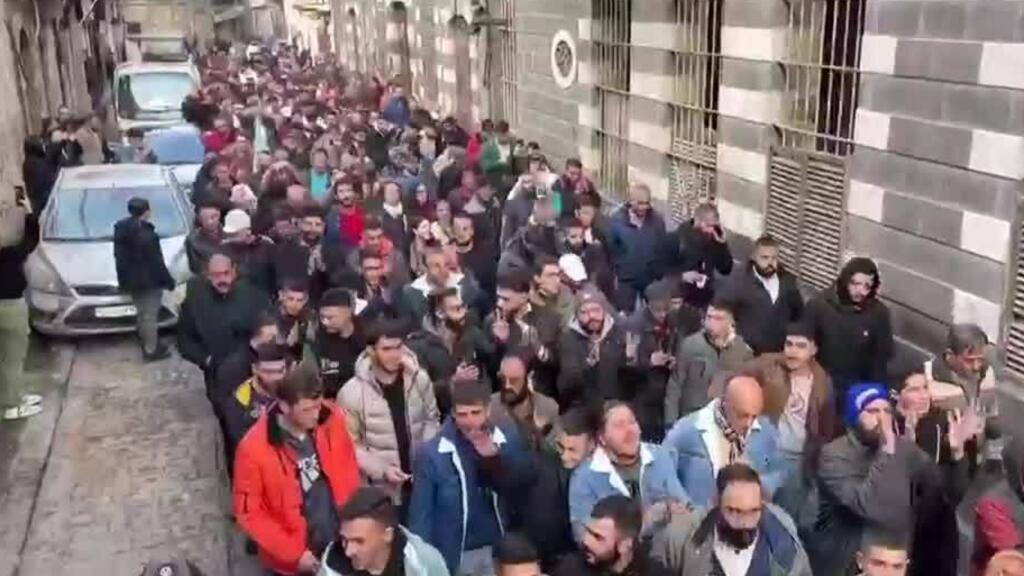 Syrians protest after video of attack on Alawite shrine