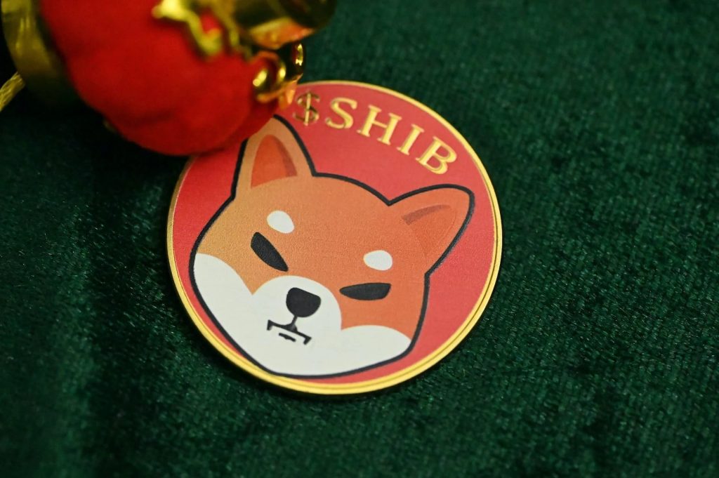 Shiba Inu Price Crash To $0.000022 Plunges 43% Of Investors Into Losses