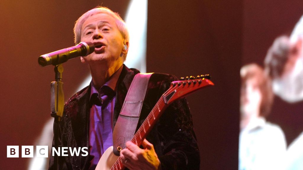 Wayne Osmond, singer with The Osmonds, dies at 73