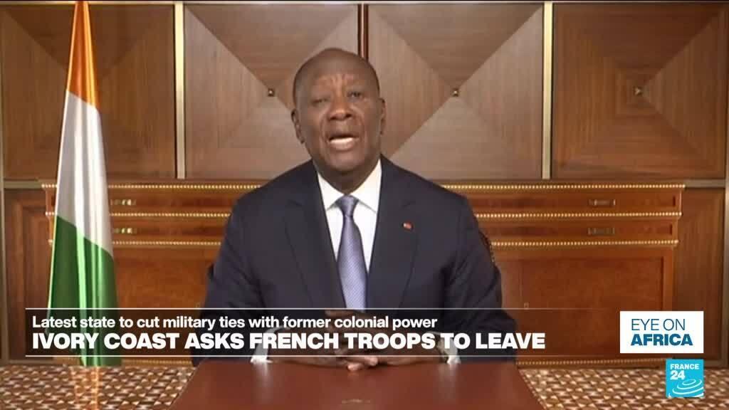 Ivory Coast asks French troops to leave