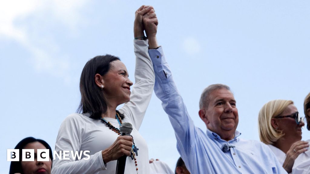 Venezuela offers $100,000 reward for arrest of exiled opposition candidate