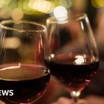 US surgeon general calls for cancer warnings on alcoholic drinks